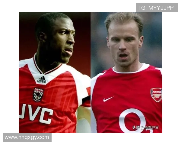 足球明星年鉴全景图集揭秘全球顶级球员的辉煌瞬间与成长历程